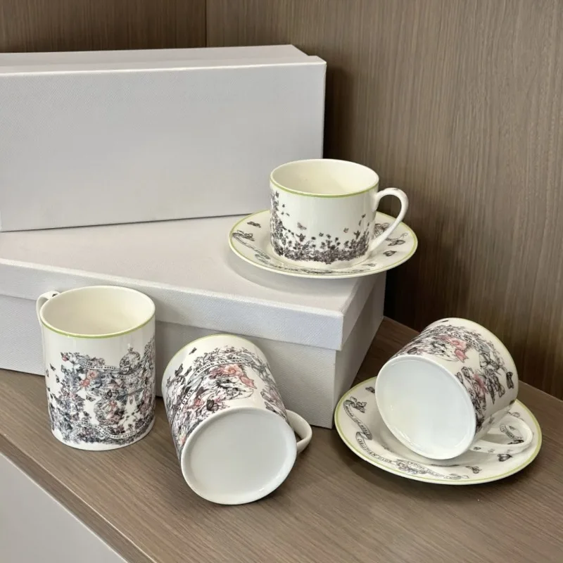 Conjunto de Xícara e Pires de  - Coffee Tea With Milk avaliação e preço